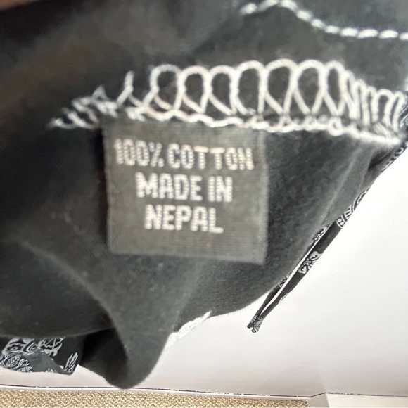 Leopards & Roses Mandala 3/4 Sleeves Black White Tunic Top Small - Picture 12 of 15